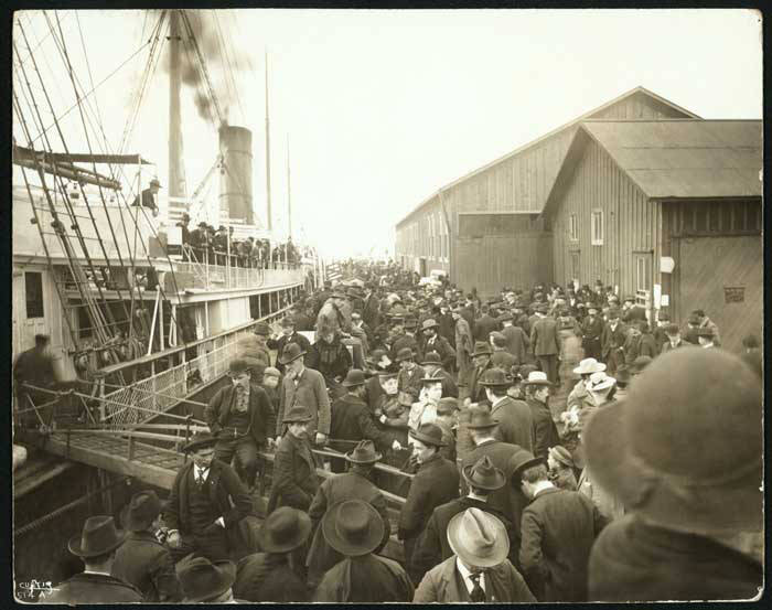 Steamer Portland arriving in Seattle with gold, July 1897.